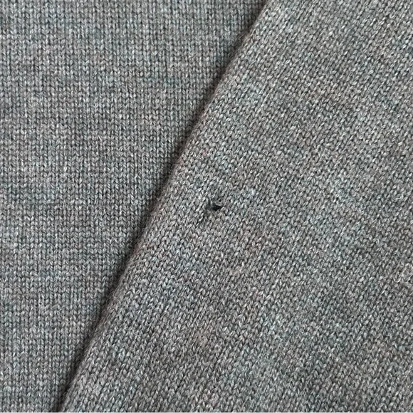 Brooks Brothers Men's Extra Fine Italian Lambswool Argyle V Neck Sweater XL - Picture 7 of 9